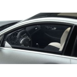 Mercedes Benz (C204) C63 AMG Edition 507 2014 model 1:18 GT Spirit GT381