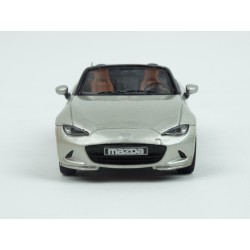 Mazda MX-5 (ND) Roadster 2019 (Cream Met.) model 1:43 IXO Models CLC487N.22