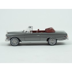 Mercedes Benz (W111) 280 SE Cabriolet 1969 model 1:43 IXO Models CLC457N.22