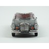 Mercedes Benz (W111) 280 SE Cabriolet 1969 model 1:43 IXO Models CLC457N.22
