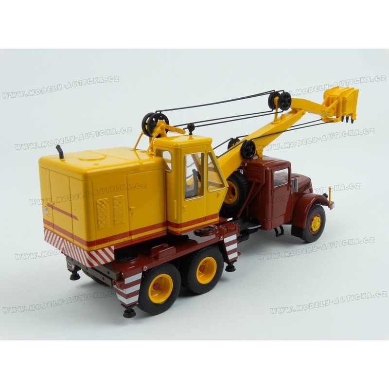 Ixo 1:43 Tatra 111 D030 A grua de camião Ano de construção 1958