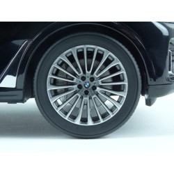 BMW (G07) X7 2019 (Black Met.) model 1:18 Kyosho KY08951CBK