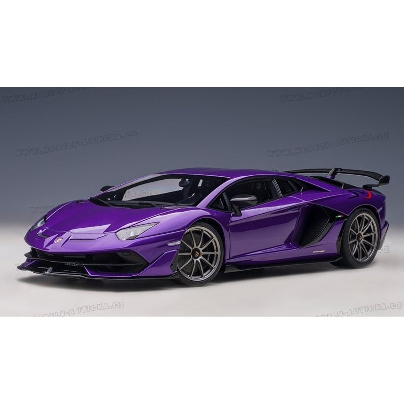 Lamborghini Aventador SVJ 2018 (Viola Pasifae) model 1:18 AUTOart AU-79179