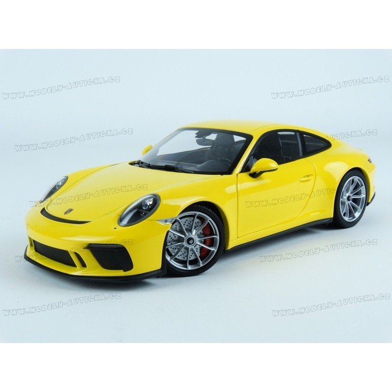 Porsche 911 (991/2) GT3 Touring 2018 (Yellow) model 1:18 Minichamps MI-110067422