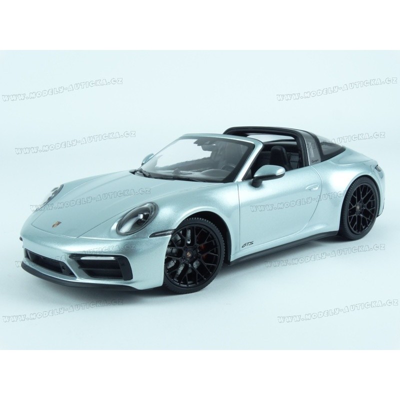 Porsche 911 (992) Targa 4 GTS 2021 (Silver Met.) model 1:18 Minichamps MI-155061061