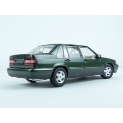 Volvo 960 1996 (Green Met.) model 1:18 Triple9 T9-1800300