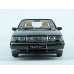 Volvo 960 1996 (Green Met.) model 1:18 Triple9 T9-1800300