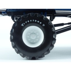 Ford F-250 Monster Truck Midwest Four Wheel Drive With 48 Inch Tires 1974, GreenLight 1/18 scale