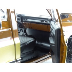 GMC K-2500 Sierra Grande Wideside "FALL GUY Stuntman Association" 1982, GreenLight 1/18 scale