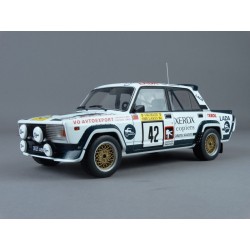 Lada 2105 VFTS Nr.42 1000 Lakes Rally 1984 model 1:18 IXO MODELS 18RMC146.22