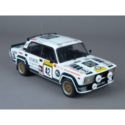 Lada 2105 VFTS Nr.42 1000 Lakes Rally 1984 model 1:18 IXO MODELS 18RMC146.22