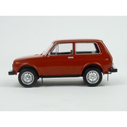 Lada Niva 1977 (Red) model 1:24 WhiteBox WB124133