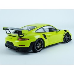 Porsche 911 (991.2) GT2 RS 2018 (Green), Minichamps 1/18 scale