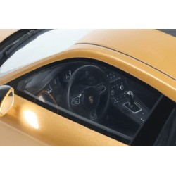 Porsche 911 Type 991.2 Turbo S Exclusive 2018 model 1:18 GT Spirit GT444