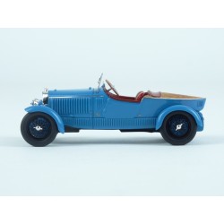 Bugatti Type 40 Boattail Speedster 1927 model 1:43 AutoCult AC-01023
