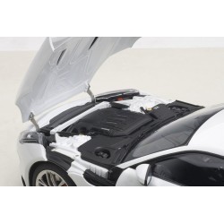 Jaguar F-Type R Coupe 2015, AUTOart 1:18